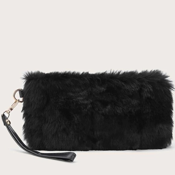 Handbags - Faux Fur Plush Clutch Bag